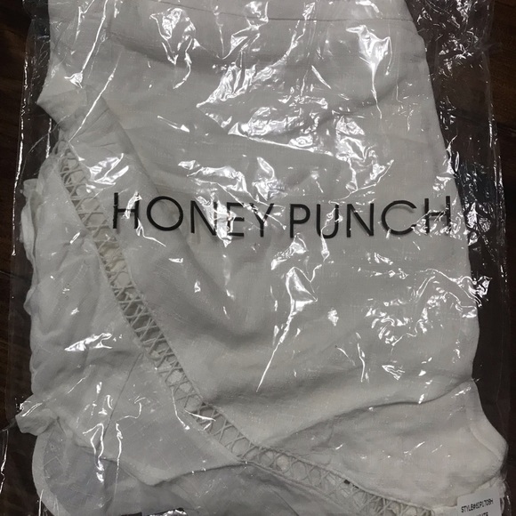 BOHO WHITE LADDER TRIM FRILL HEM BABYDOLL SHORTS - Picture 6 of 7